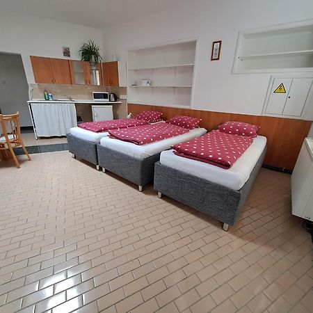 Appartamento Pension Dana Karaskova Kutná Hora Camera foto