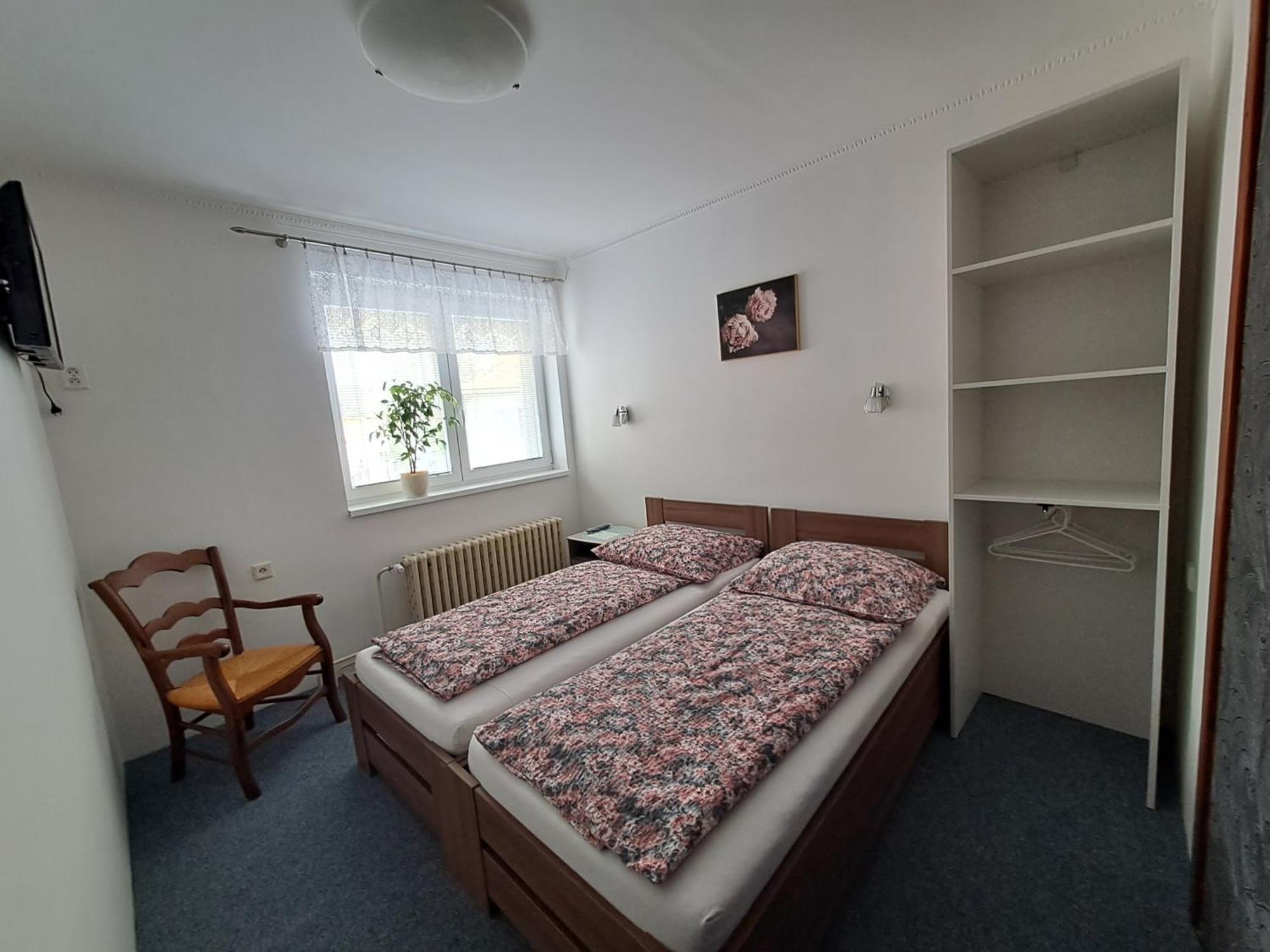 Appartamento Pension Dana Karaskova Kutná Hora Camera foto